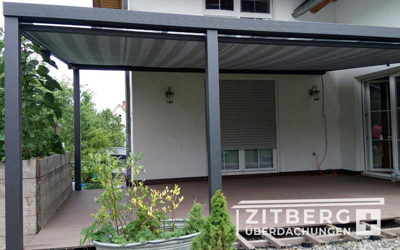 Überdachung-mit-Standardfarbe-anthrazit